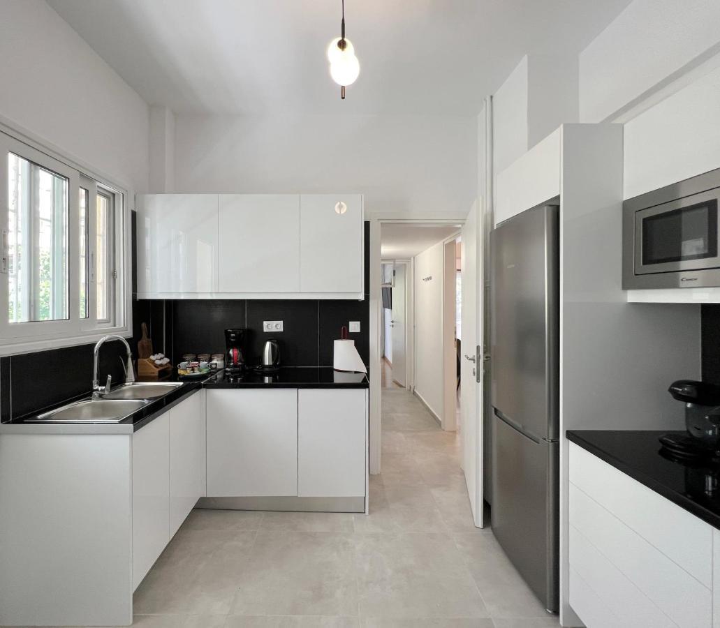 Apartamento Mouson Modern 80Sqm Apt Next To Edem Beach Atenas Exterior foto